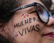 Movimento de mulheres ocupam as ruas em defesa da vida. Foto: Marcelo Camargo/ABR