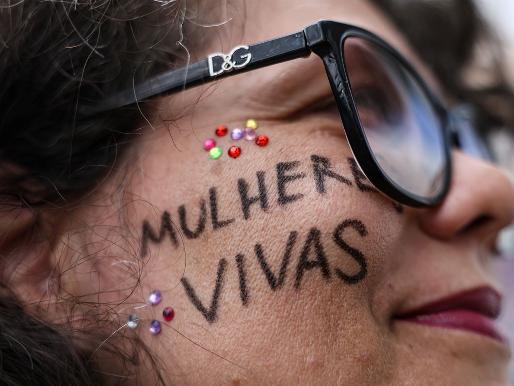 Movimento de mulheres ocupam as ruas em defesa da vida. Foto: Marcelo Camargo/ABR